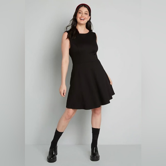 ModCloth NWT Black Bow Affair Fit And Flare Dress - Picture 4 of 5